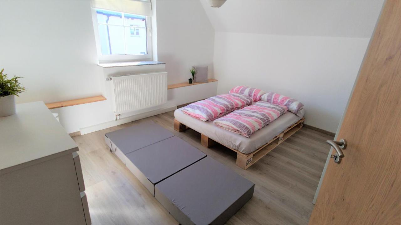 Gasthof Adler Ferienwohnung Ichenhausen Exteriör bild