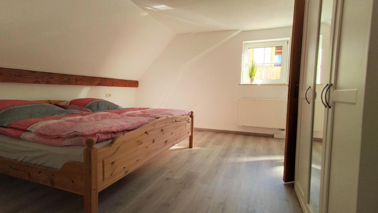 Gasthof Adler Ferienwohnung Ichenhausen Exteriör bild