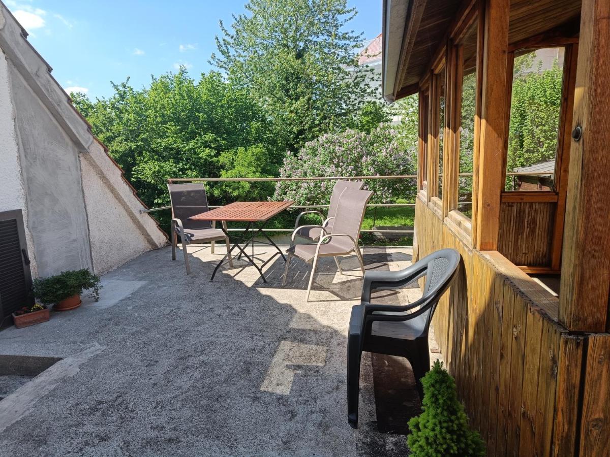 Gasthof Adler Ferienwohnung Ichenhausen Exteriör bild